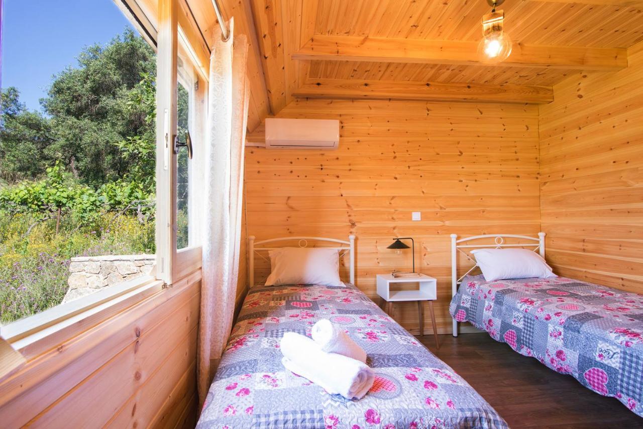 Romantic Tree House Kato Pavliana Bagian luar foto