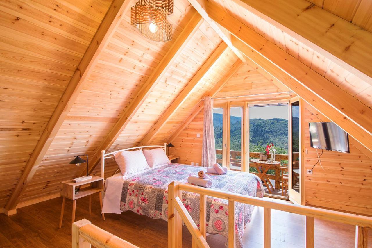Romantic Tree House Kato Pavliana Bagian luar foto