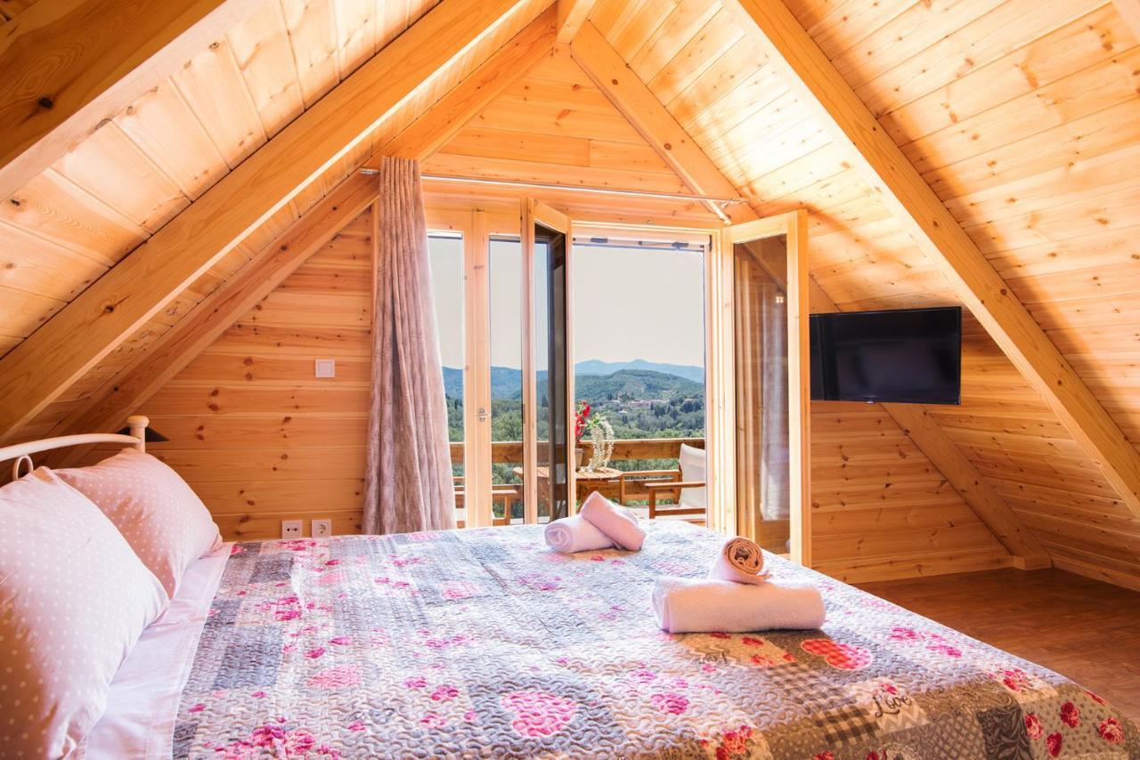 Romantic Tree House Kato Pavliana Bagian luar foto